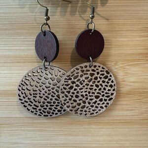 Elegant Brown and Tan Earrings
